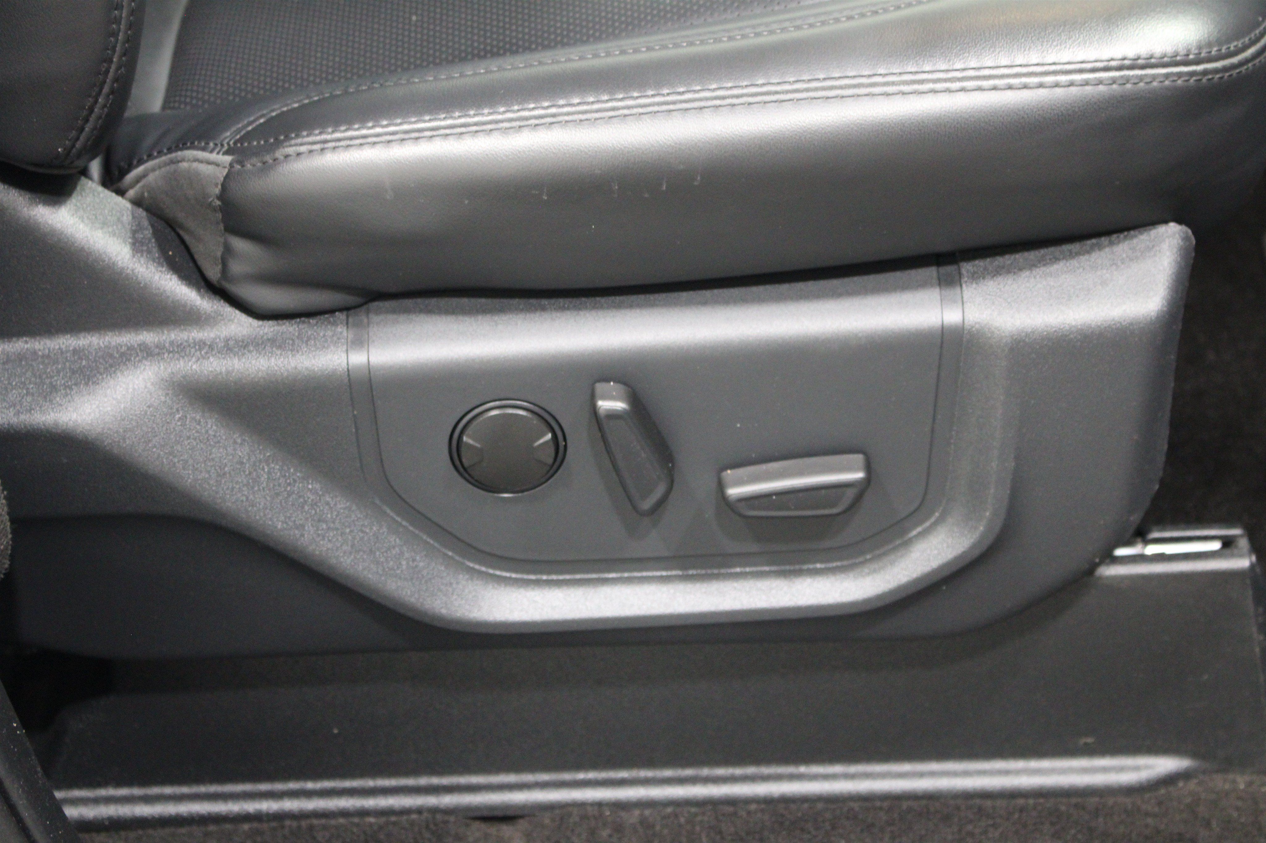 Used 2022 Ford Expedition Max XLT AWD/4WD image 30