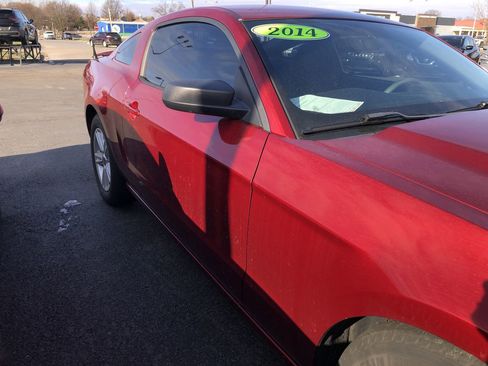 Used 2014 Ford Mustang Coupe image 6