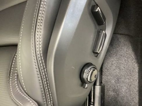 New 2026 Volvo XC90 B6 Ultra w/ Protection Package image 15