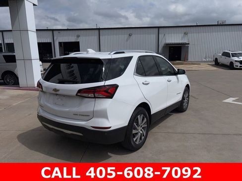 Used 2023 Chevrolet Equinox Premier AWD/4WD image 3