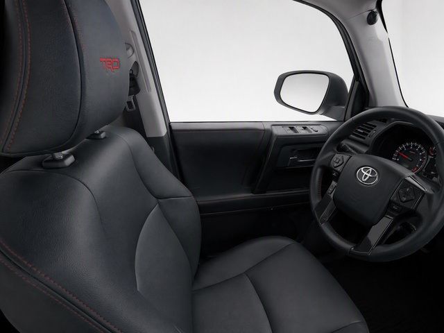 Certified 2019 Toyota 4Runner TRD Off-Road Premium AWD/4WD image 15