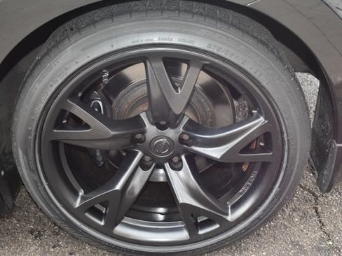 Used 2010 Nissan 370Z Touring w/ Sport Pkg RWD image 37