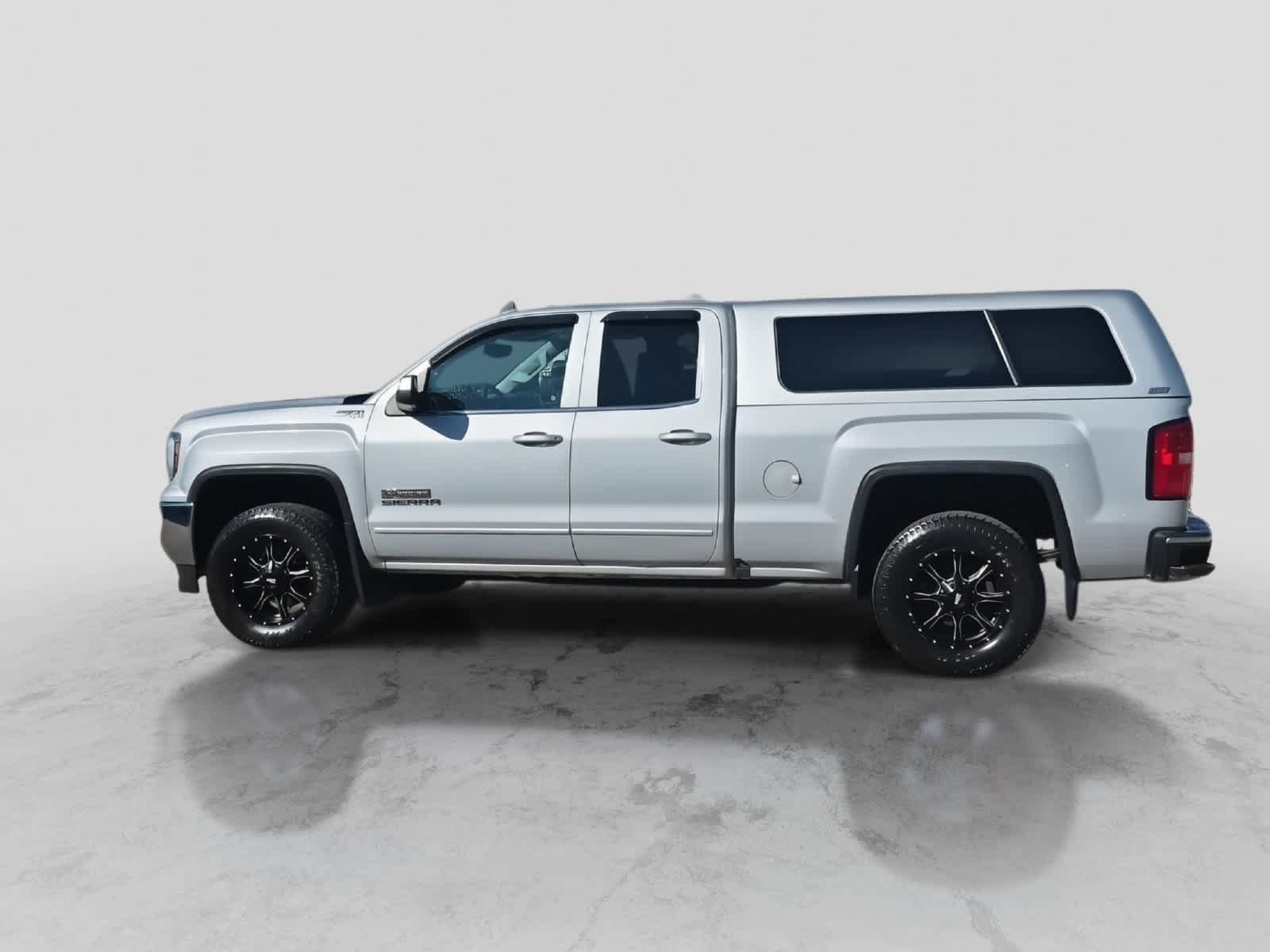 Used 2016 GMC Sierra 1500 SLE w/ Suspension Package, Off-Road AWD/4WD image 5