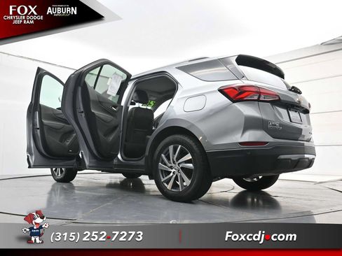 Used 2024 Chevrolet Equinox Premier AWD/4WD image 39