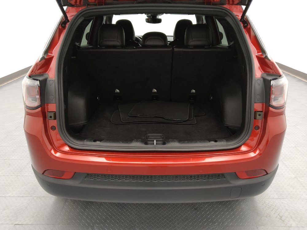 Used 2025 Jeep Compass Limited AWD/4WD image 29