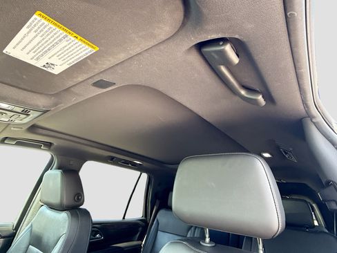 Used 2021 Chevrolet Tahoe Z71 w/ Z71 Signature Package image 29