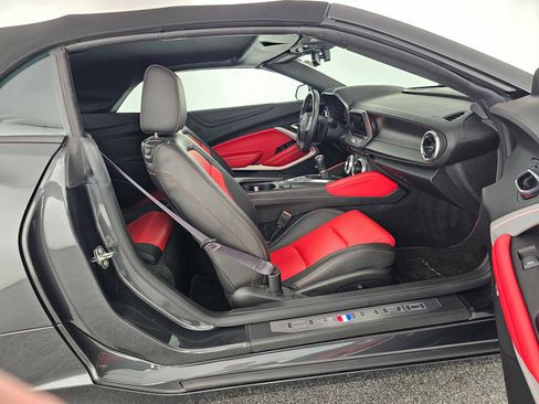 Used 2016 Chevrolet Camaro SS image 10