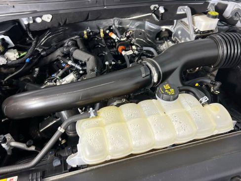 Used 2024 Ford Expedition Max XLT image 35