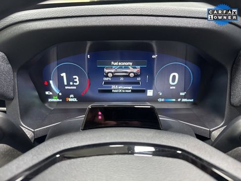 Used 2025 Ford Explorer Platinum w/ LUX Leather Package image 17