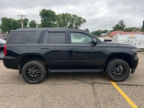 Used 2018 Chevrolet Tahoe Premier AWD/4WD image 2