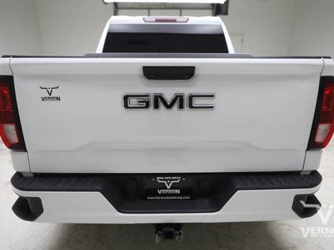 Used 2024 GMC Sierra 1500 Pro w/ Graphite Edition RWD image 4
