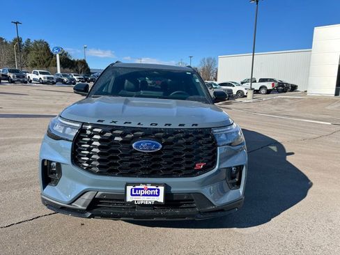 New 2026 Ford Explorer ST image 11