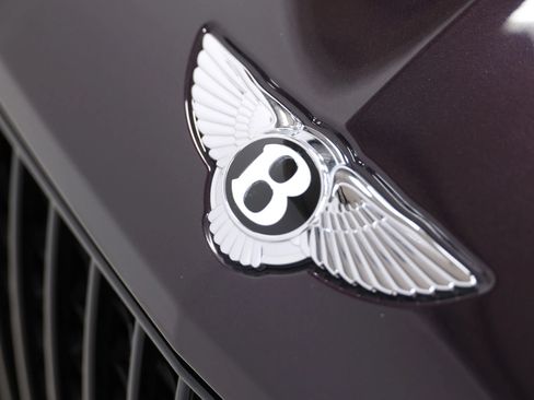 Used 2023 Bentley Bentayga Extended Wheelbase AWD/4WD image 7