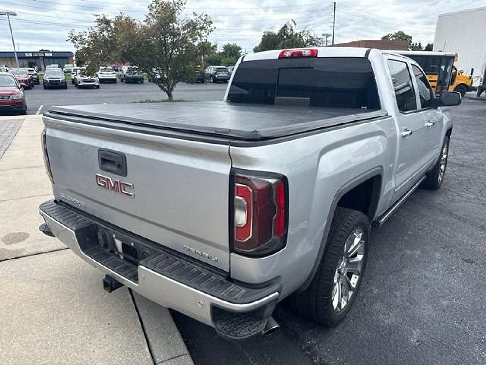 Used 2018 GMC Sierra 1500 Denali w/ Denali Ultimate Package AWD/4WD image 5