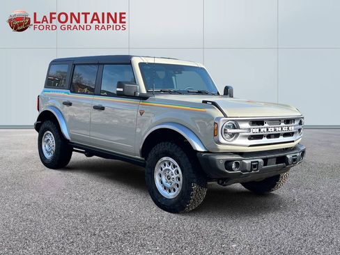New 2025 Ford Bronco Badlands AWD/4WD image 3