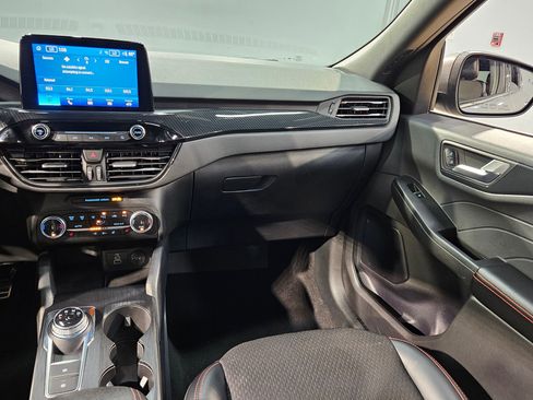 Used 2024 Ford Escape ST-Line image 11