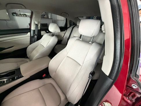 Used 2020 Honda Accord Hybrid image 16