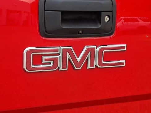 Used 2018 GMC Sierra 1500 SLE w/ SLE Value Package AWD/4WD image 30