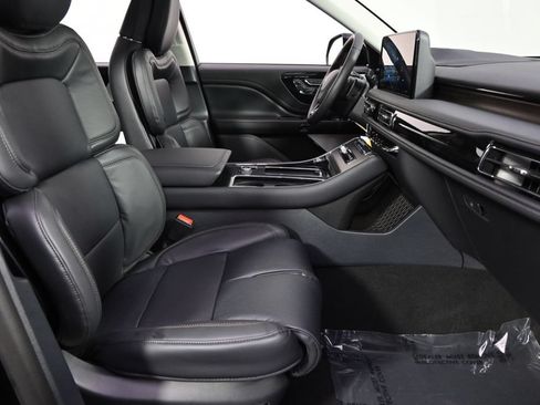 New 2026 Lincoln Aviator Reserve AWD/4WD image 16