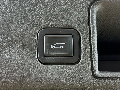 Used 2018 GMC Terrain SLT w/ Preferred Package FWD image 31