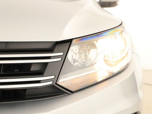 Used 2017 Volkswagen Tiguan Wolfsburg Edition FWD image 39