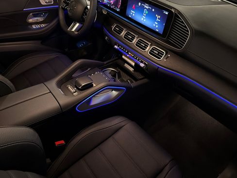 New 2026 Mercedes-Benz GLS 450 4MATIC image 16