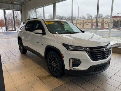 Used 2023 Chevrolet Traverse RS