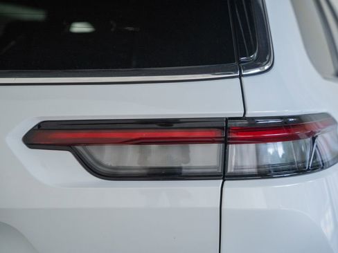 New 2026 Jeep Grand Cherokee L Laredo w/ Trailer Tow Package AWD/4WD image 6