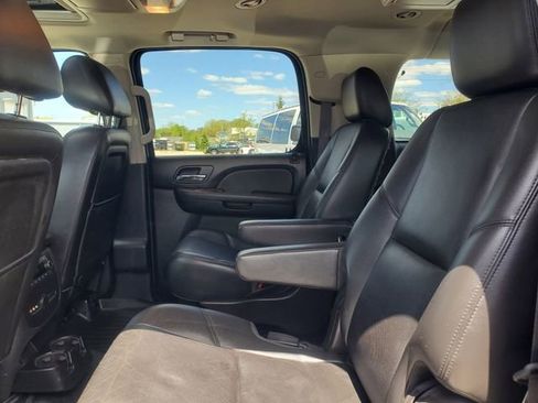 Used 2013 Chevrolet Suburban LTZ AWD/4WD image 20