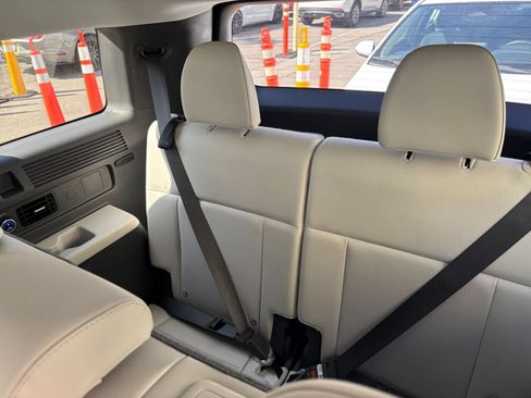 Used 2025 Hyundai Santa Fe SEL FWD image 29