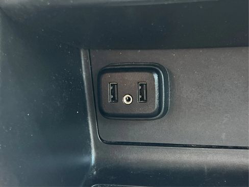 Used 2019 Chevrolet Colorado Z71 w/ Z71 Midnight Edition AWD/4WD image 40