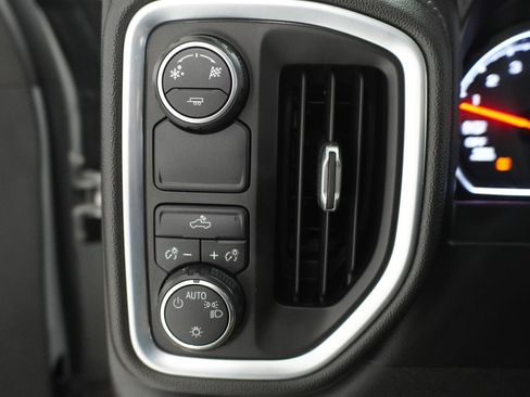 Used 2019 Chevrolet Silverado 1500 LT w/ Texas Edition RWD image 12