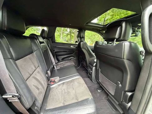 Used 2019 Jeep Grand Cherokee Altitude AWD/4WD image 8