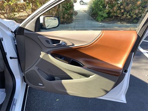 Used 2016 Chevrolet Malibu Premier w/ Driver Confidence Package image 13