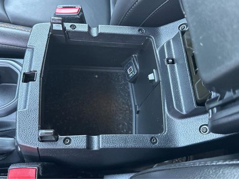 Used 2021 Jeep Wrangler Unlimited Sahara image 30