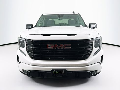 Used 2024 GMC Sierra 1500 Elevation image 2