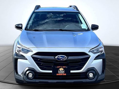 Used 2023 Subaru Outback Premium image 6