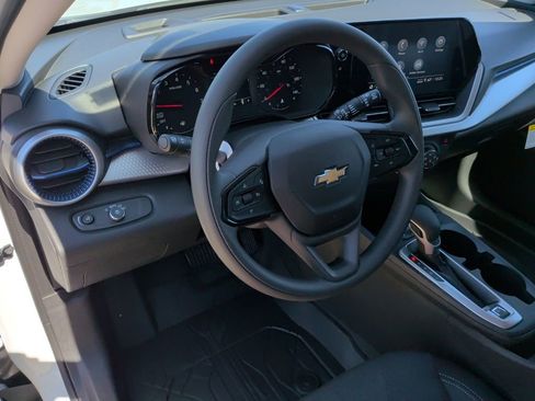 New 2026 Chevrolet Trax LS w/ LS Convenience Package image 14