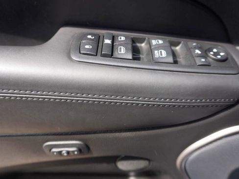 Used 2020 Jeep Grand Cherokee High Altitude AWD/4WD image 9