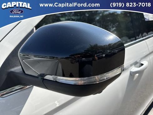 Certified 2025 Ford Expedition Active AWD/4WD image 12