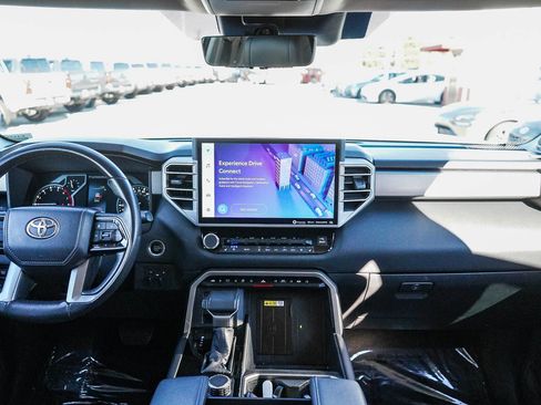 Used 2022 Toyota Tundra Limited image 13