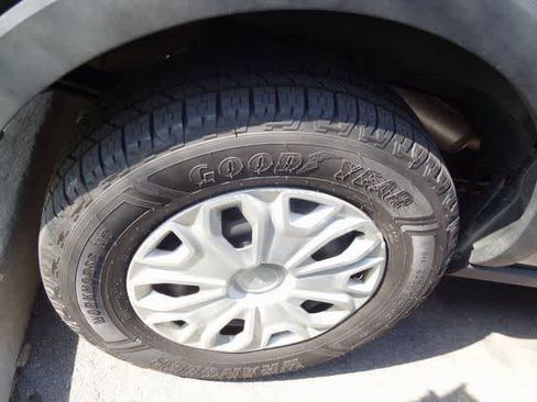 Used 2023 Ford Transit 350 XLT image 14