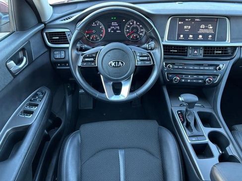 Used 2019 Kia Optima S image 19