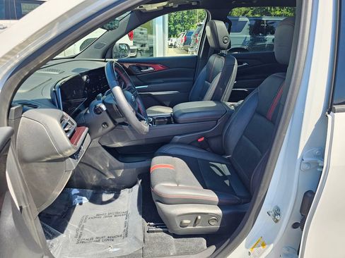 Used 2024 Chevrolet Traverse RS w/ LPO, Floor Liner Package AWD/4WD image 23