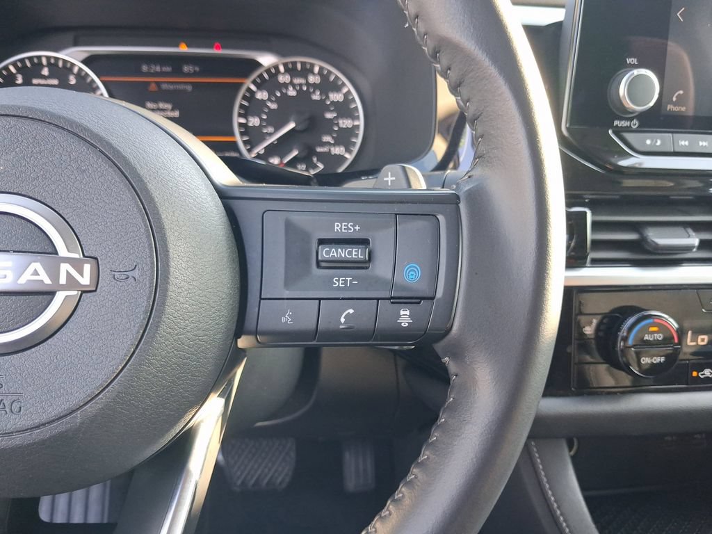 Certified 2024 Nissan Pathfinder SV FWD image 25