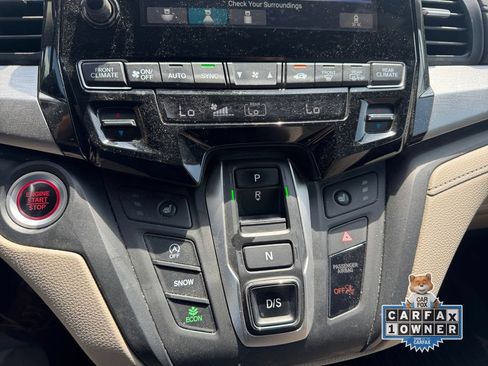 Used 2024 Honda Odyssey EX image 19