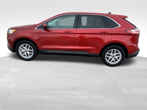 Used 2023 Ford Edge SEL image 3