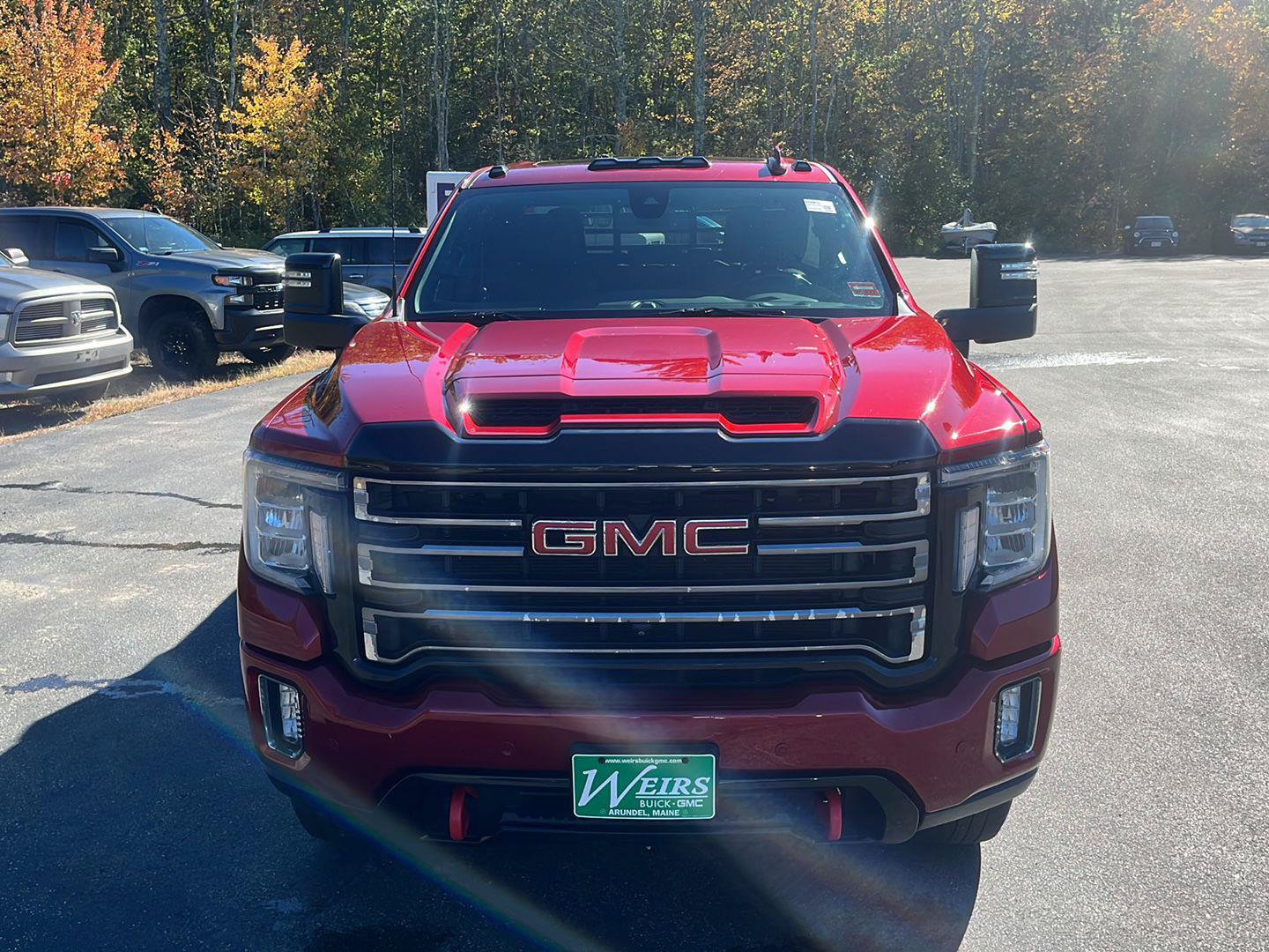 Used 2023 GMC Sierra 2500 AT4 w/ AT4 Preferred Package AWD/4WD image 9