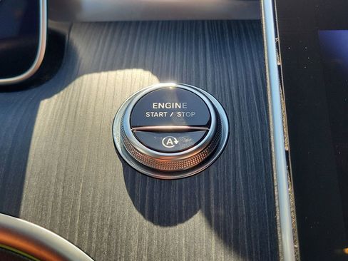 Certified 2023 Mercedes-Benz C 300 Sedan image 19