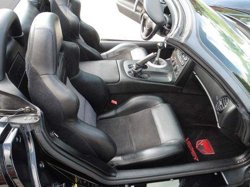Used 2006 Dodge Viper SRT-10 RWD image 19